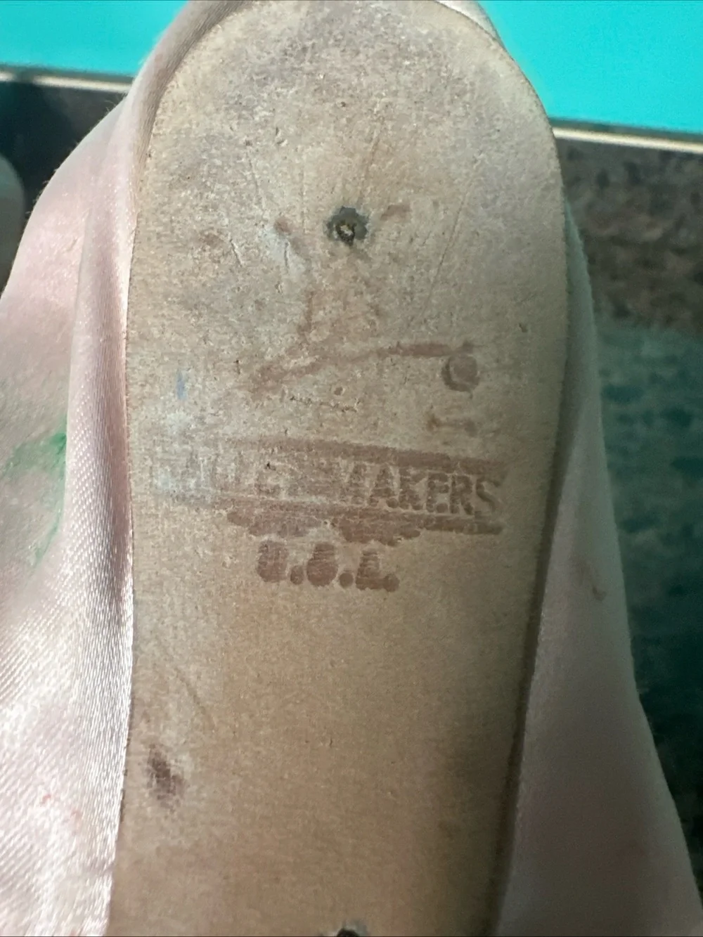 Vintage Ballet Makers USA Pink Satin Pointe Dance Shoes Size 8